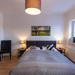 Hexenglueck Mit Balkon 아파트 *