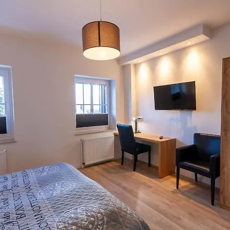 Hexenglueck Mit Balkon * בראונלאגה